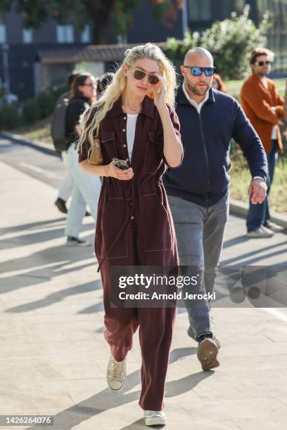 Gigi Hadid is seen during Milan Fashion Week Womenswear Spring/Summer 2023 on September 22, 2022 in Milan, Italy.