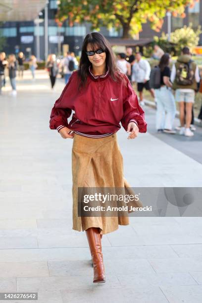 Bella Hadid is seen during Milan Fashion Week Womenswear Spring/Summer 2023 on September 22, 2022 in Milan, Italy.