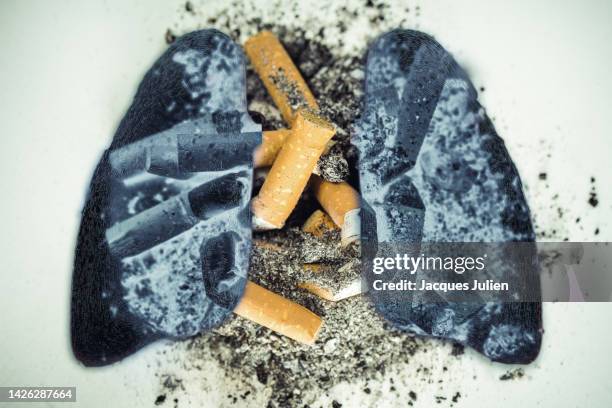 lungs cancer concept - lunge krank stock-fotos und bilder