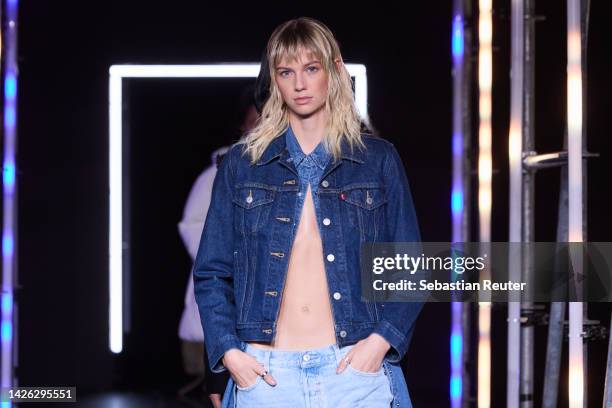 Model, beauty detail, walks the runway at the Levi's show during the ABOUT YOU Fashion Week Milan 2022 at Zona Farini on September 22, 2022 in Milan,...
