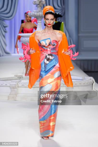 Model walks the runway of the Moschino Fashion Show during the Milan Fashion Week Womenswear Spring/Summer 2023 on September 22, 2022 in Milan, Italy.