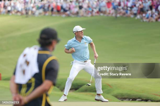 Justin Thomas of the United States Team reacts on the 15th green during the Thursday foursome matches on day one of the 2022 Presidents Cup at Quail...