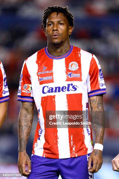 Abel Hernandez of Atletico San Luis looks on prior the 15th round match between Atletico San Luis and Pachuca as part of the Torneo Apertura 2022...