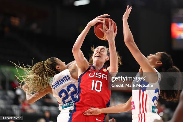 Breanna Stewart of the United States beats Arella Guirantes of Puerto Rico to a rebound during the 2022 FIBA Women's Basketball World Cup Group A...