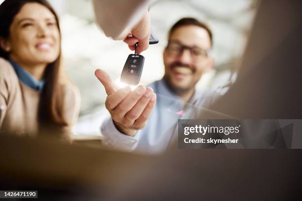 here are the keys of your new car! - chave de carro imagens e fotografias de stock