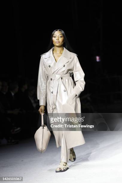 Naomi Campbell walks the runway of the Tod's Fashion Show during the Milan Fashion Week Womenswear Spring/Summer 2023 on September 23, 2022 in Milan,...