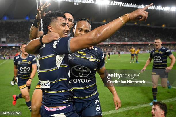 Murray Taulagi Photos and Premium High Res Pictures - Getty Images