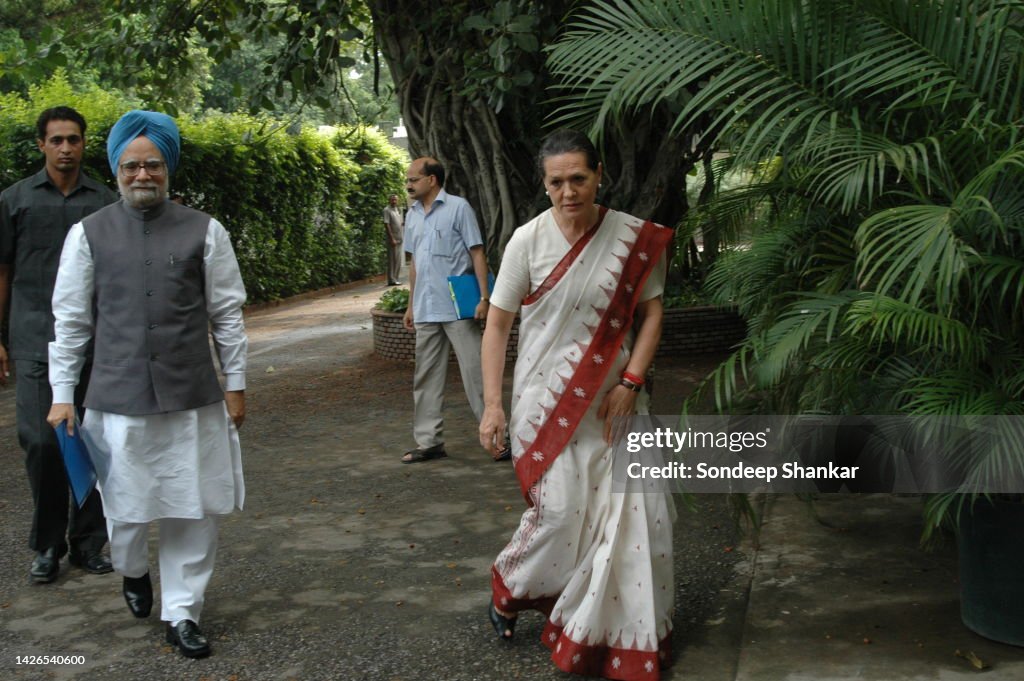 Manmohan Singh with Sonia Gandhi