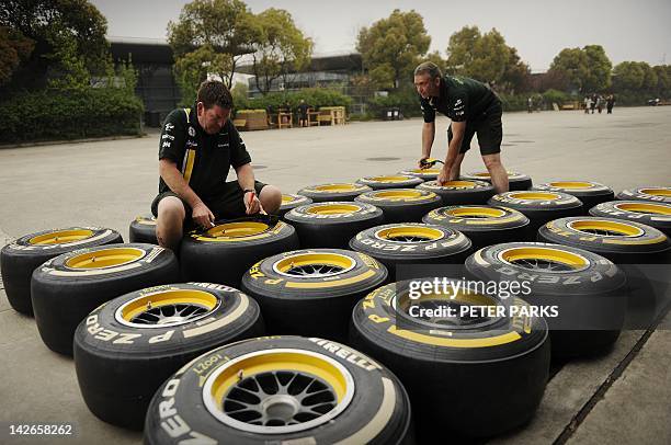 Checking Tyers 43 Formu Stock Photos, High-Res Pictures, and Images - Getty Images