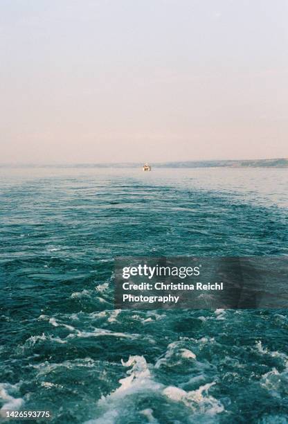 Speed Boat Rushing 3,784 Yacht Speed Stock Photos, High-Res Pictures, and Images - Getty ...