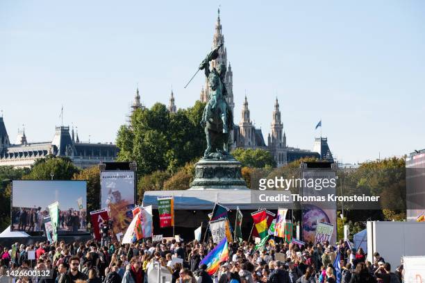 Supporters of the Fridays for Future climate action movement gather at Heldenplatz during a global climate strike on September 23, 2022 in Vienna,...