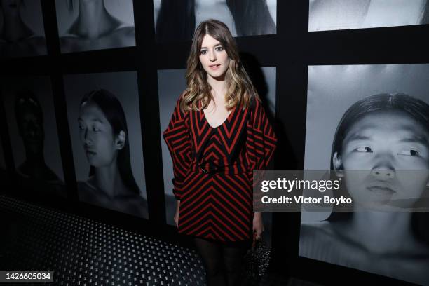 Daisy Edgar-Jones is seen at the Gucci Show during Milan Fashion Week Spring/Summer 2023 on September 23, 2022 in Milan, Italy.