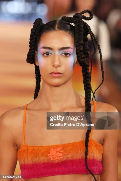 Model, beauty detail, walks the runway of the Etro Fashion Show during the Milan Fashion Week Womenswear Spring/Summer 2023 on September 23, 2022 in...