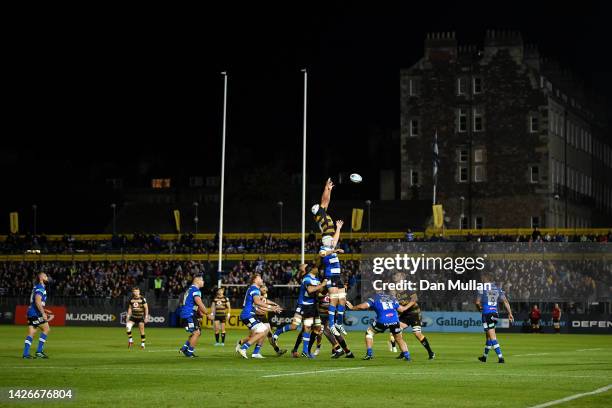 Nizaam Carr of Wasps and Dave Attwood of Bath Rugby compete for the ball during the Gallagher Premiership Rugby match between Bath Rugby and Wasps at...