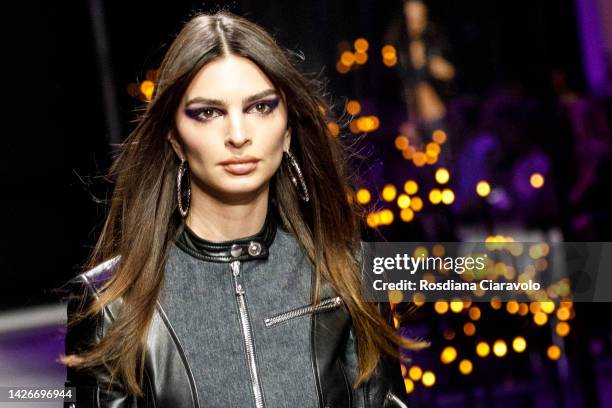 Emily Ratajkowski walks the runway of the Versace Fashion Show during the Milan Fashion Week Womenswear Spring/Summer 2023 on September 23, 2022 in...