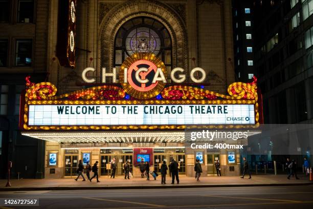 chicago - chicago sign stock pictures, royalty-free photos & images