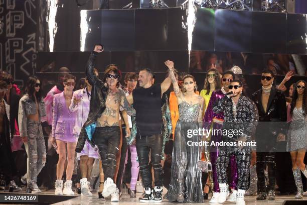 Tommy Lee, Philipp Plein, Paris Jackson, CJ and models walk the runway at the end of the Philipp Plein SS23 Fashion Show during the during the Milan...