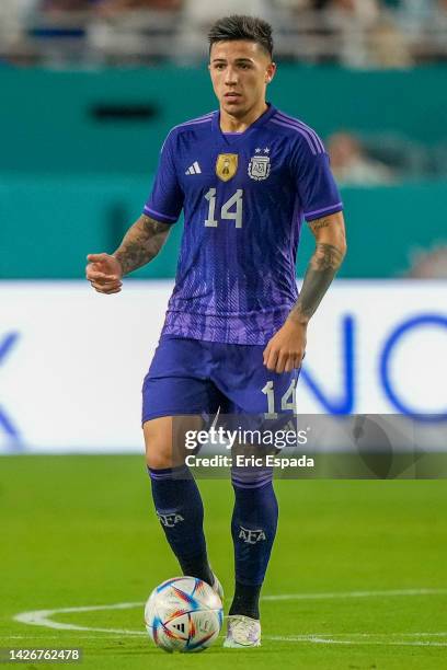 Midfielder Enzo Fernandez of Argentina runs with the ball during the international friendly match between Honduras and Argentina at Hard Rock Stadium...