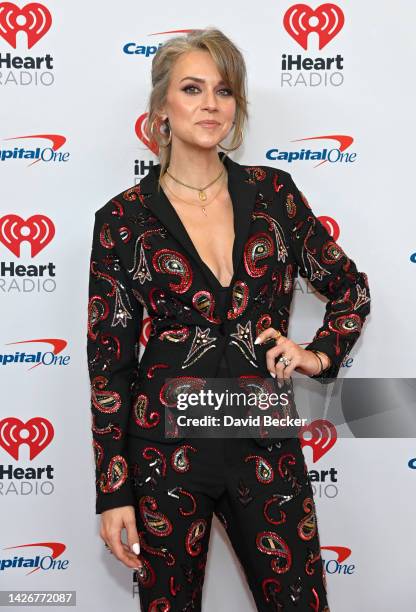 Hilarie Burton arrives at the 2022 iHeartRadio Music Festival at T-Mobile Arena on September 23, 2022 in Las Vegas, Nevada.