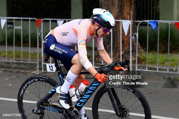 Annemiek Van Vleuten of Netherlands competes injuries during the 95th UCI Road World Championships 2022 - Women Elite Road Race a 164,3km one day...