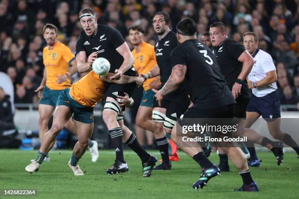 Brodie Retallick of the All Blacks passes the ball during The Rugby Championship and Bledisloe Cup match between the New Zealand All Blacks and the...