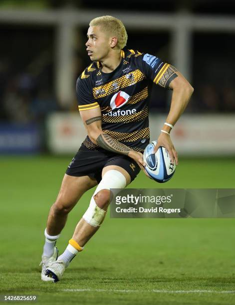 Jacob Umaga of Wasps runs with the ball during the Gallagher Premiership Rugby match between Bath Rugby and Wasps at the Recreation Ground on...