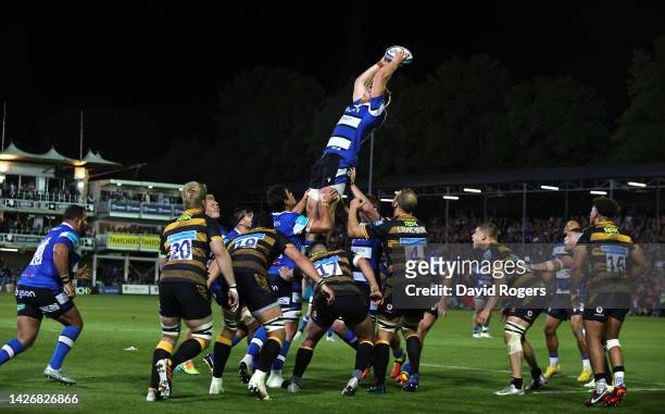Josh McNally of Bath wins the lineout ball during the Gallagher Premiership Rugby match between Bath Rugby and Wasps at the Recreation Ground on...