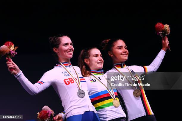 Silver medalists Pfeiffer Georgi of United Kingdom, gold medalists Niamh Fisher-Black of New Zealand, and bronze medalists Ricarda Bauernfeind of...