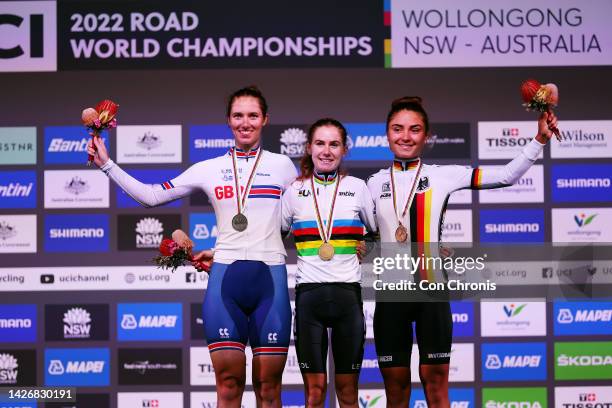 Silver medalists Pfeiffer Georgi of United Kingdom, gold medalists Niamh Fisher-Black of New Zealand, and bronze medalists Ricarda Bauernfeind of...