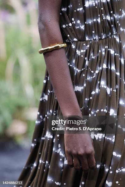 Model, detail, walks the runway of the Jil Sander Fashion Show during the Milan Fashion Week Womenswear Spring/Summer 2023 on September 24, 2022 in...