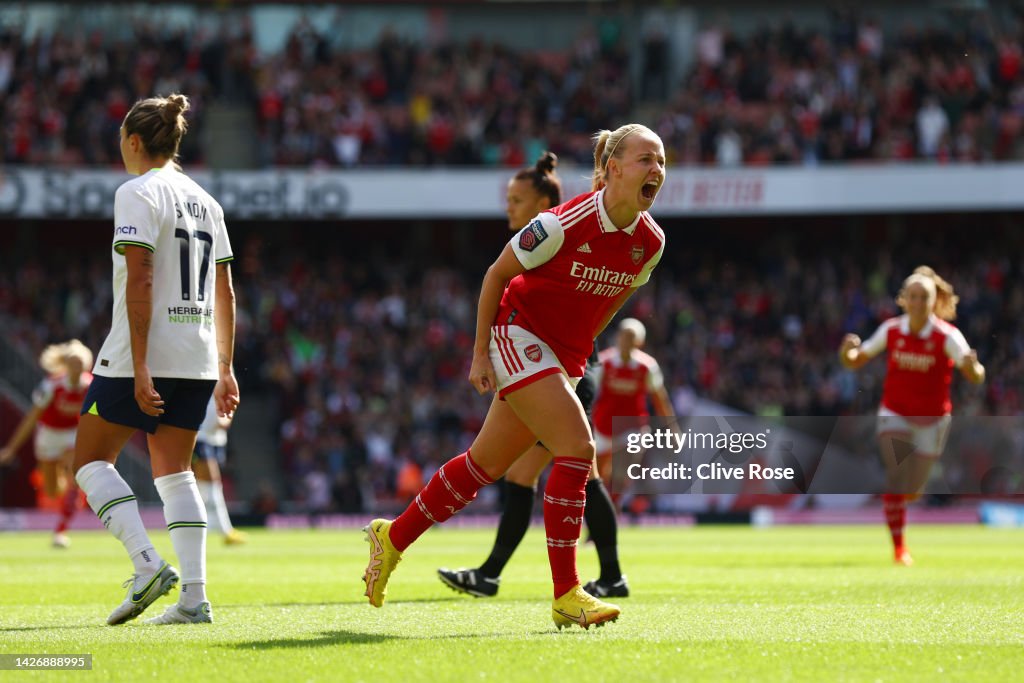 Arsenal v Tottenham Hotspur - Barclays Women's Super League