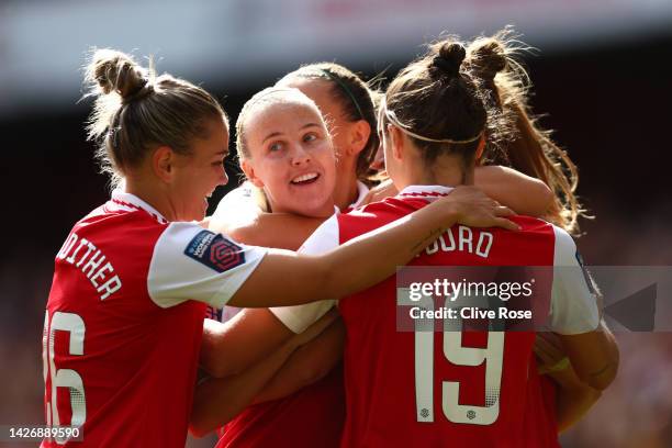 Beth Mead of Arsenal celebrates with teammates after scoring their team's first goal during the FA Women's Super League match between Arsenal and...