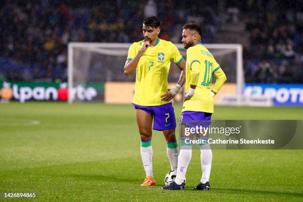 Lucas Paqueta of Brazil and Neymar Jr of Brazil are about to shoot a free throw during the international friendly match between Brazil and Ghana at...