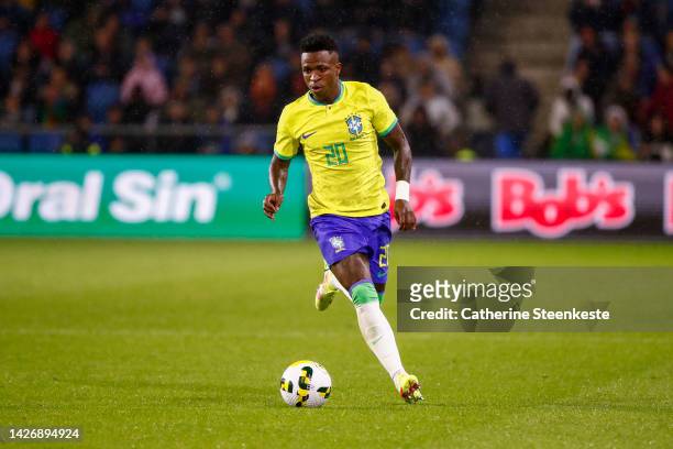 Vinicius Junior of Brazil controls the ball during the international friendly match between Brazil and Ghana at Stade Oceane on September 23, 2022 in...