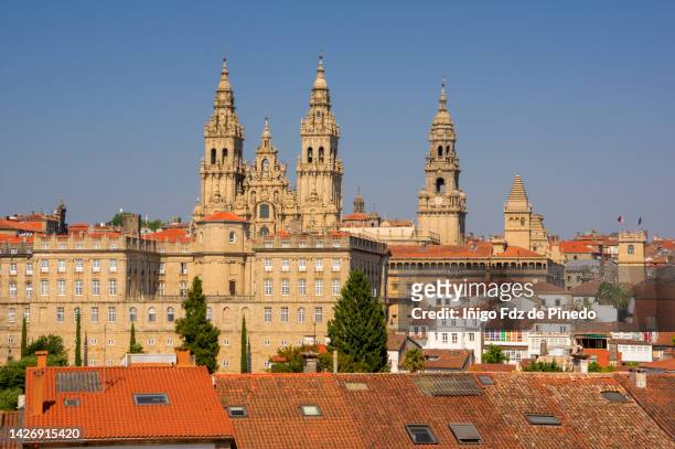 santiago  de compostela with the cathedral at the background,  santiago de compostela, la coruña, spain. - santiago de compostela stock-fotos und bilder
