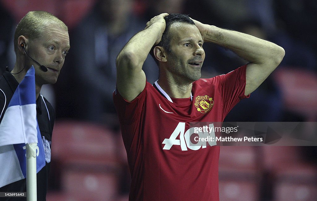 Wigan Athletic v Manchester United - Premier League