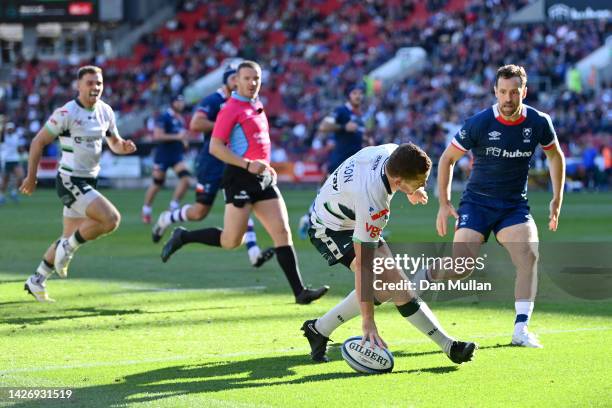 Paddy Jackson of London Irish scores their side's third try during the Gallagher Premiership Rugby match between Bristol Bears and London Irish at...