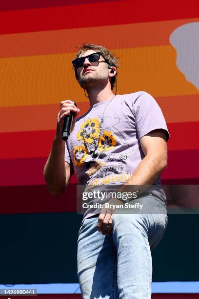 Ryan Hurd performs onstage during the Daytime Stage at the 2022 iHeartRadio Music Festival held at AREA15 on September 24, 2022 in Las Vegas, Nevada.