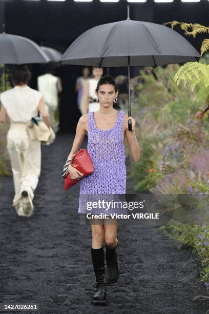 Model walks the runway during the Jil Sander Ready to Wear Spring/Summer 2023 fashion show as part of the Milan Fashion Week on September 24, 2022 in...