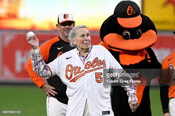 Former Baltimore Orioles and Hall of Famer Brooks Robinson throws out the first pitch before the game between the Baltimore Orioles and the Houston...