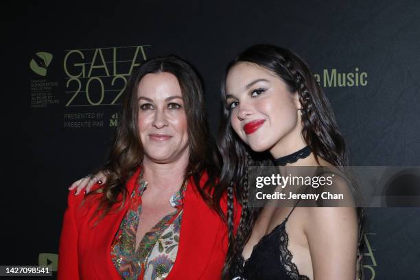 Alanis Morissette and Olivia Rodrigo attend the 2022 Canadian Songwriters Hall Of Fame Gala at Massey Hall on September 24, 2022 in Toronto, Ontario.