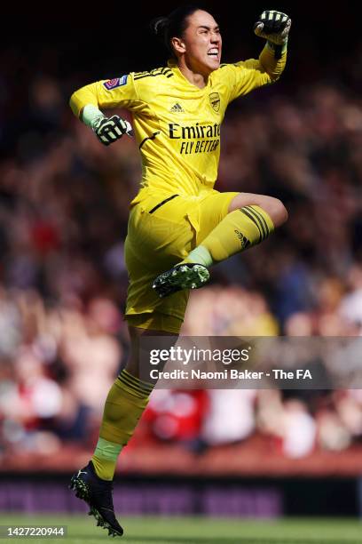 Manuela Zinsberger of Arsenal celebrates after their teammate Beth Mead scored their side's first goal during the FA Women's Super League match...