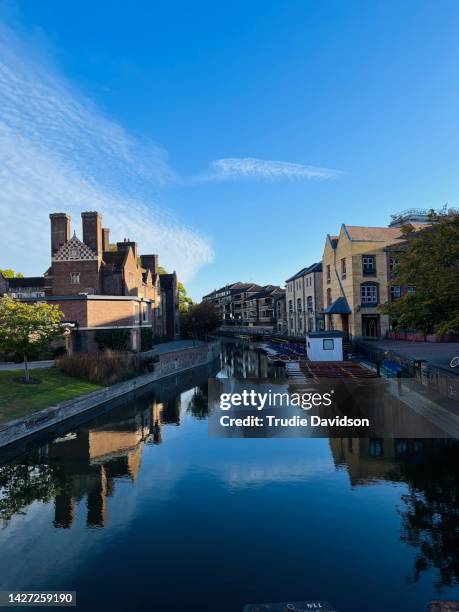 the river cam at quayside - punting foto e immagini stock