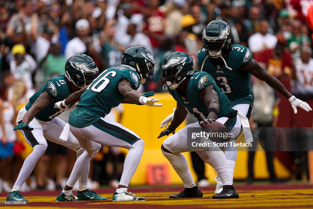 Philadelphia Eagles v Washington Commanders