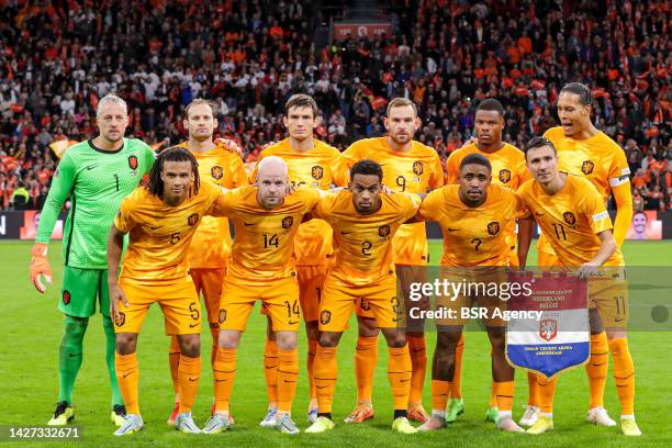 Goalkeeper Remko Pasveer of The Netherlands, Daley Blind of The Netherlands, Marten de Roon of The Netherlands, Vincent Janssen of The Netherlands,...