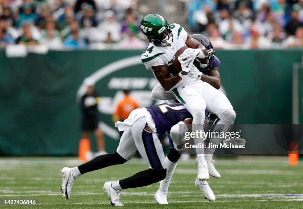 Corey Davis Rmc 102 Jalyn Armour Davis Photos & High Res Pictures - Getty Images