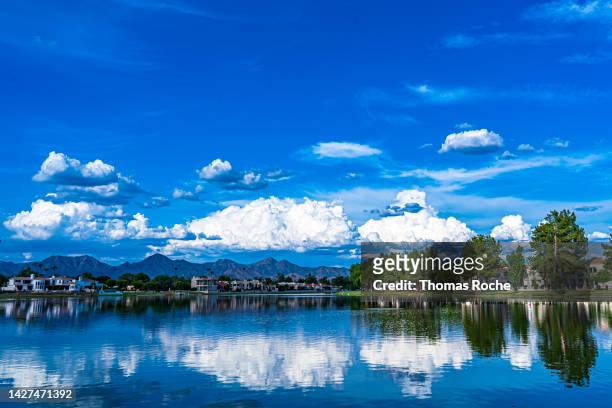 marguerite lake and the mountains and clouds - scottsdale arizona fotografías e imágenes de stock