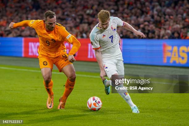 Vincent Janssen of The Netherlands, Kevin de Bruyne of Belgium during the UEFA Nations League A Group 4 match between Netherlands and Belgium at...