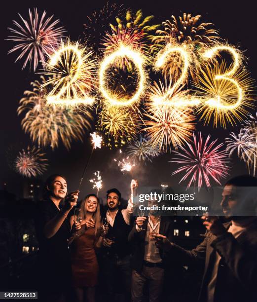 celebrating the new year's eve - happy new year 2018 bildbanksfoton och bilder