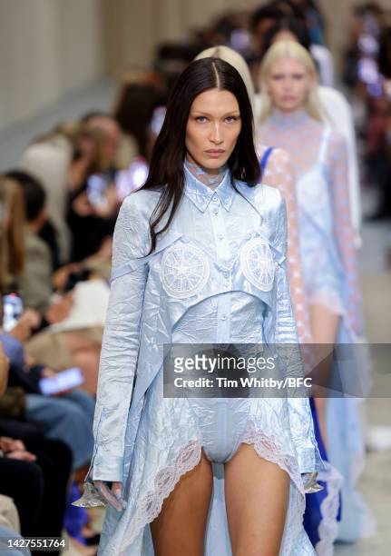 Bella Hadid walks the runway during the Burberry show during London Fashion Week September 2022 on September 26, 2022 in London, England.